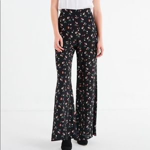 Flynn Skye Ride or Die Pants in Cherry Bomb XS